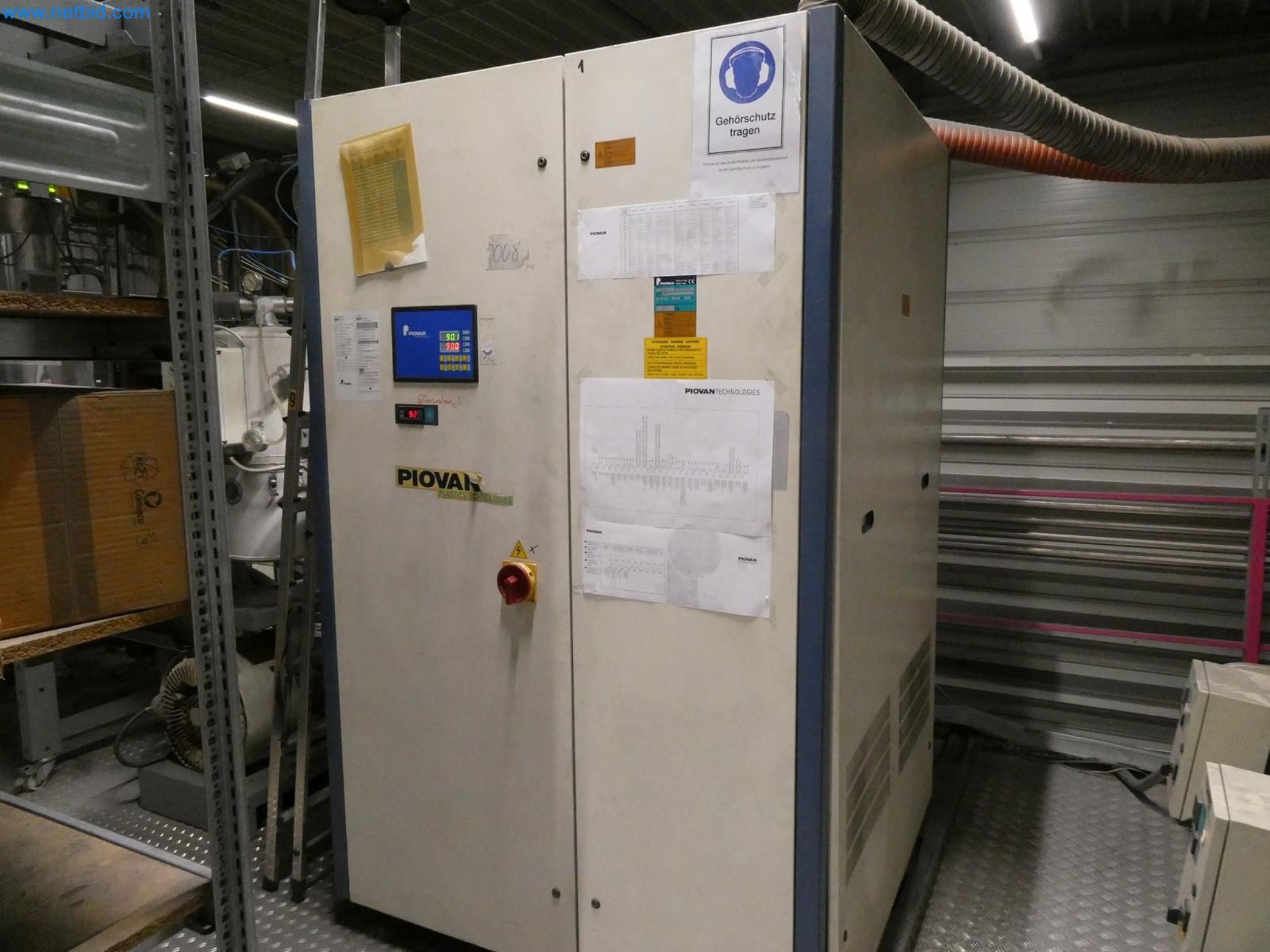 Engel Spritzgießmaschinen und Maschinen aus der Kunststoffindustrie-2