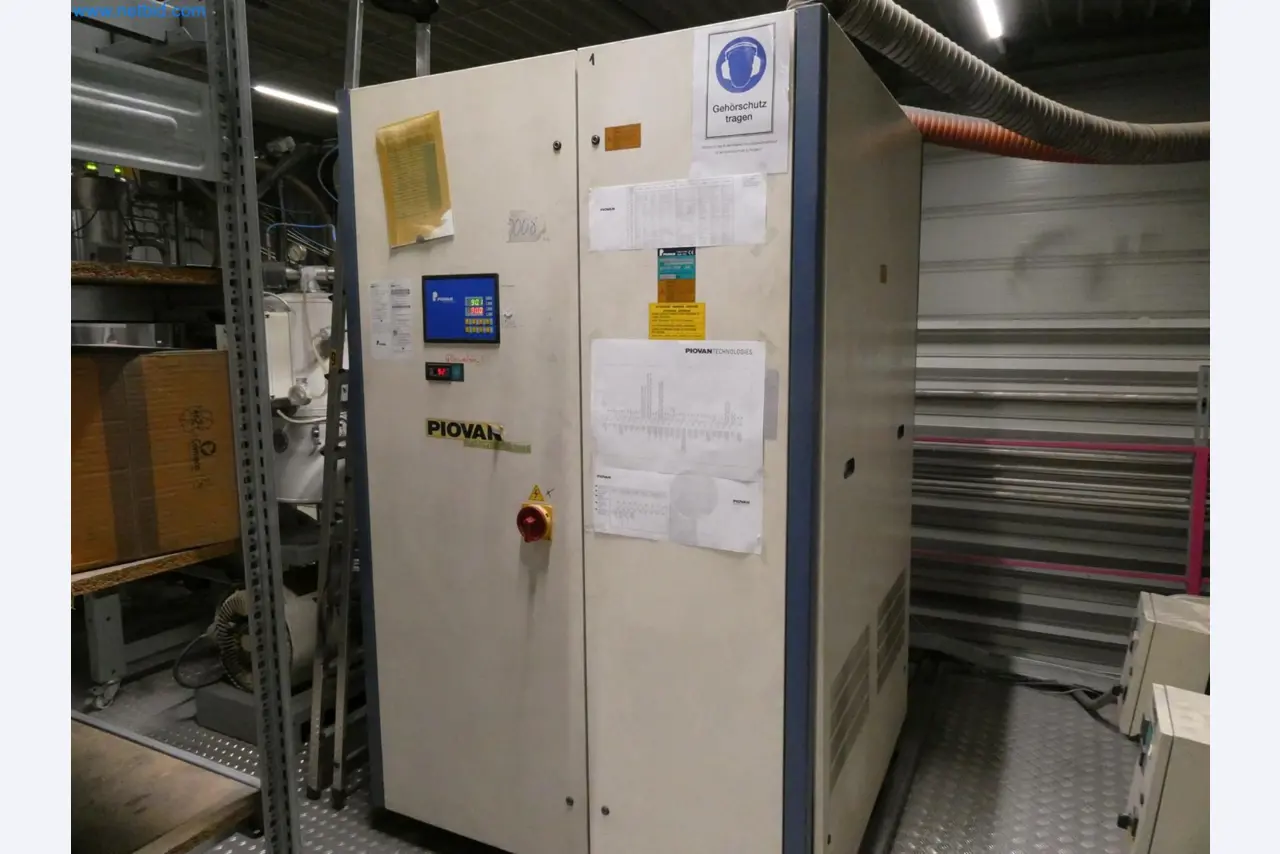 Engel Spritzgießmaschinen und Maschinen aus der Kunststoffindustrie-2