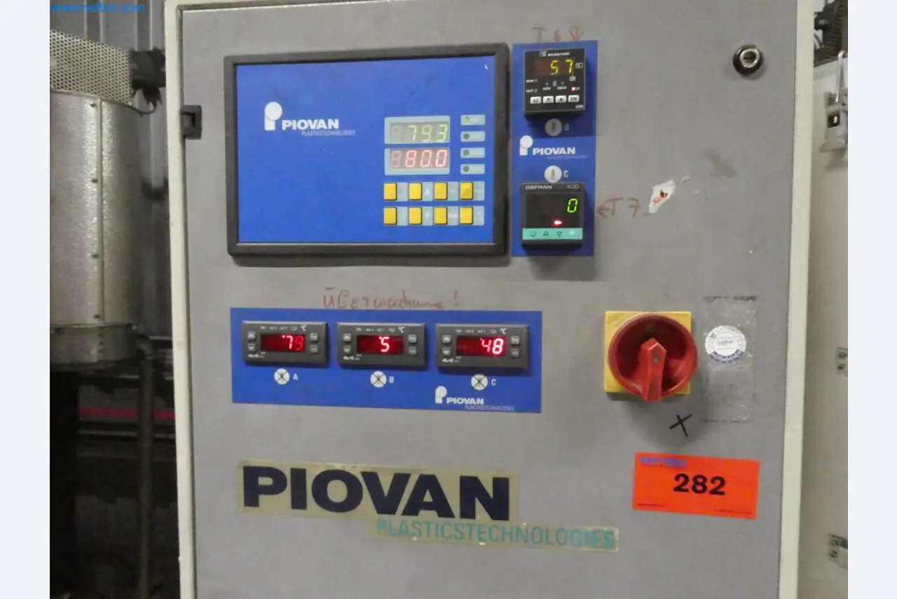 Engel Spritzgießmaschinen und Maschinen aus der Kunststoffindustrie-3