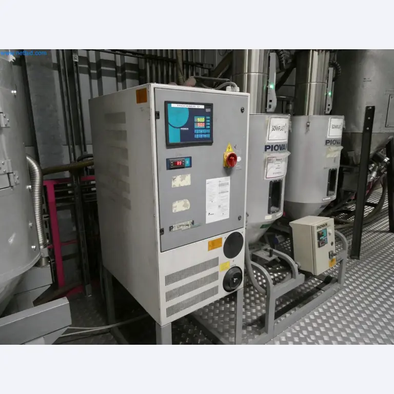 Engel Spritzgießmaschinen und Maschinen aus der Kunststoffindustrie-5