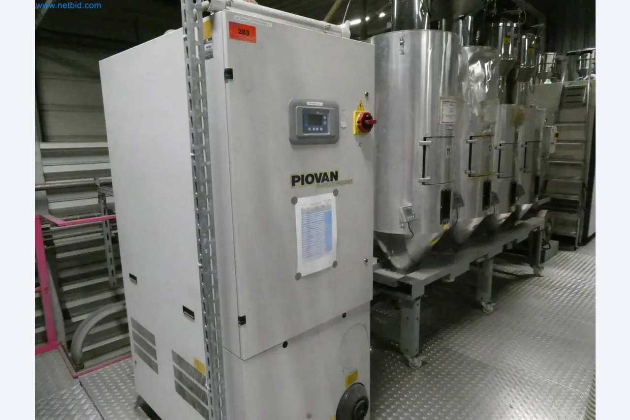 Engel Spritzgießmaschinen und Maschinen aus der Kunststoffindustrie-1