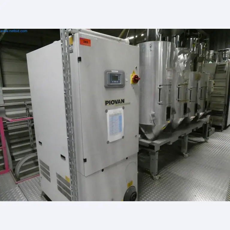 Engel Spritzgießmaschinen und Maschinen aus der Kunststoffindustrie-1