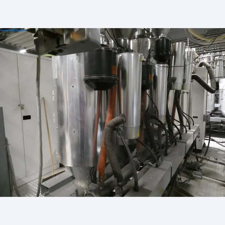 Engel Spritzgießmaschinen und Maschinen aus der Kunststoffindustrie-4