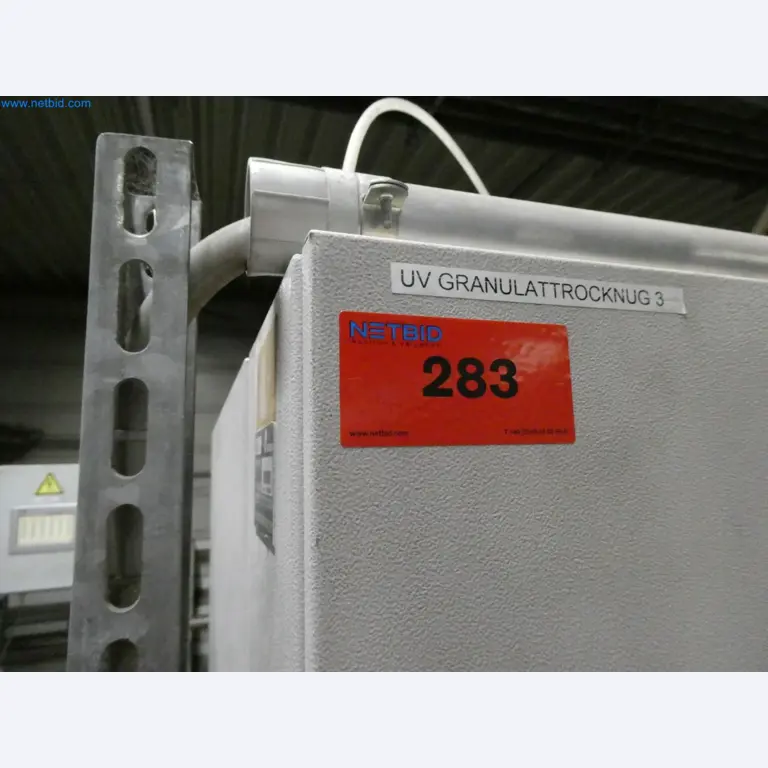 Engel Spritzgießmaschinen und Maschinen aus der Kunststoffindustrie-6