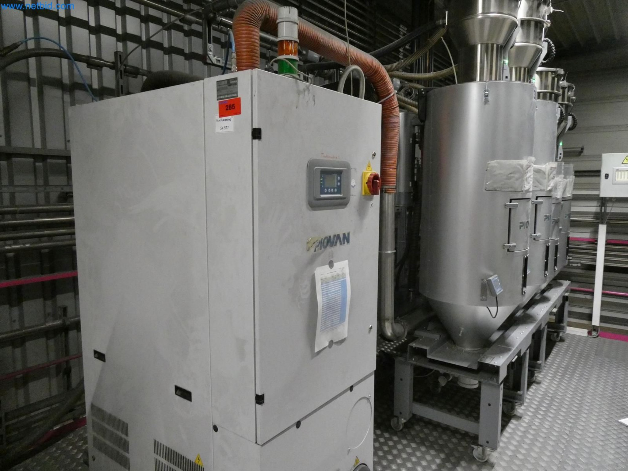 Engel Spritzgießmaschinen und Maschinen aus der Kunststoffindustrie-1