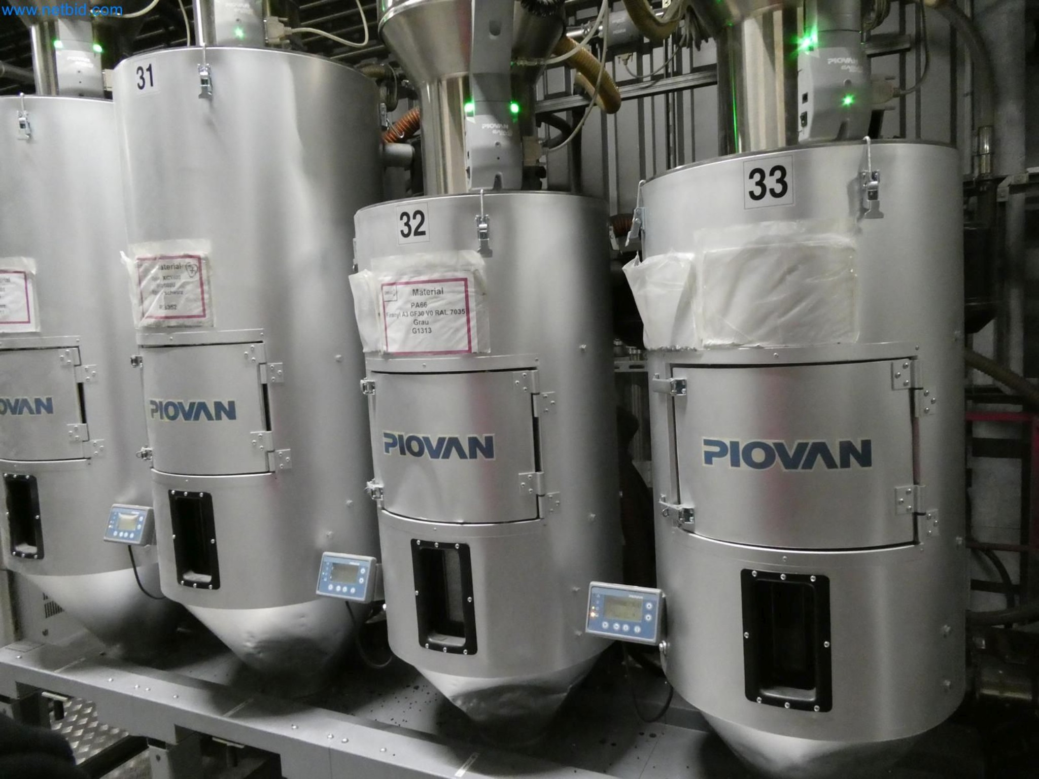 Engel Spritzgießmaschinen und Maschinen aus der Kunststoffindustrie-3