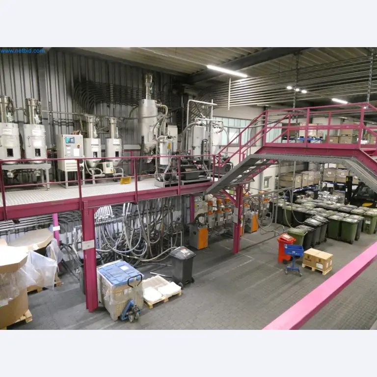 Engel Spritzgießmaschinen und Maschinen aus der Kunststoffindustrie-1