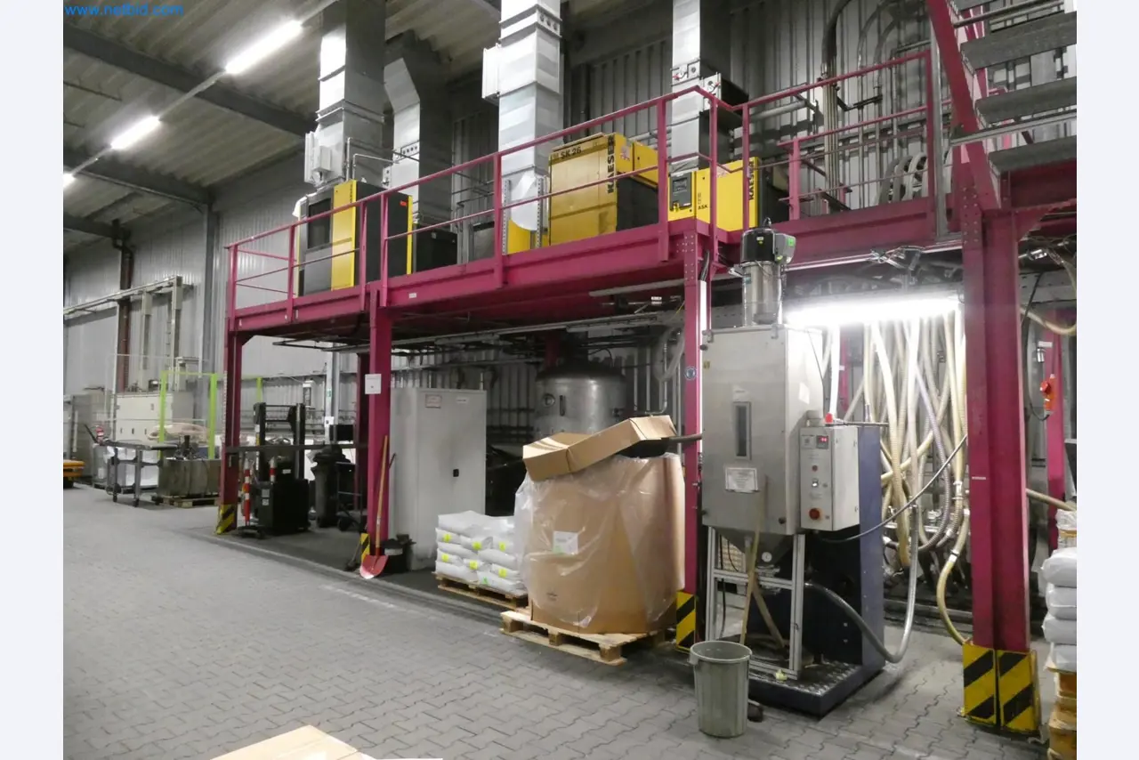 Engel Spritzgießmaschinen und Maschinen aus der Kunststoffindustrie-5