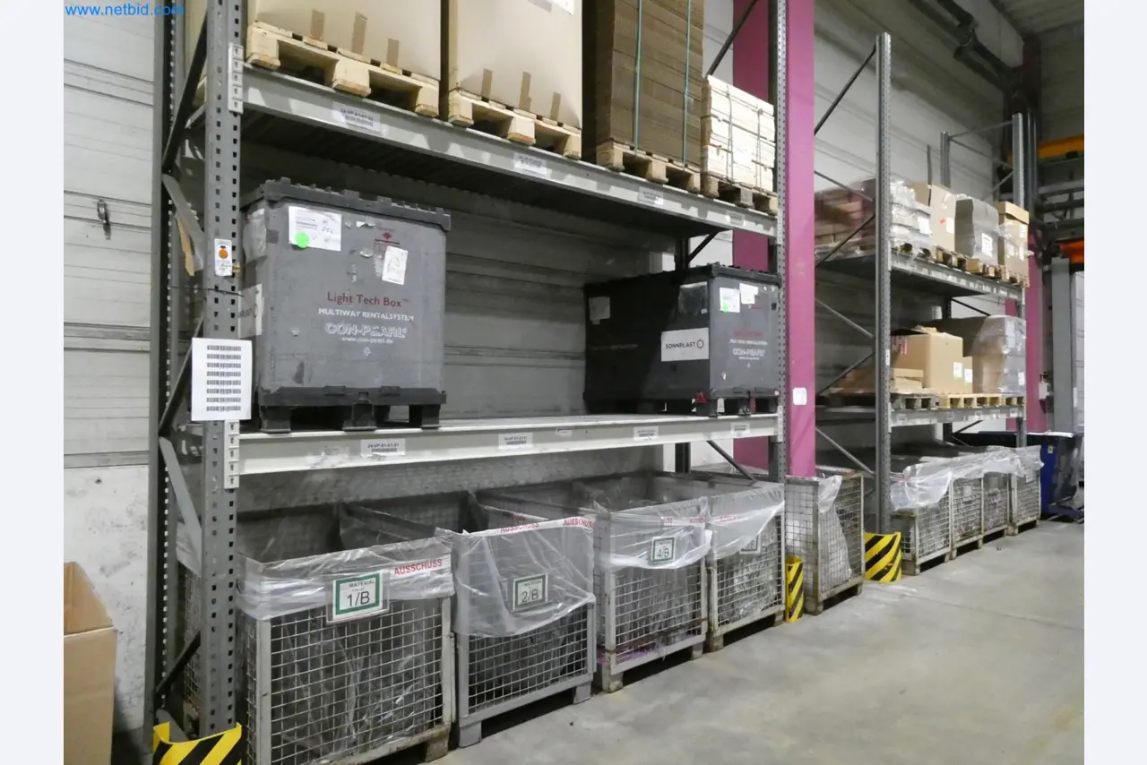 Engel Spritzgießmaschinen und Maschinen aus der Kunststoffindustrie-2