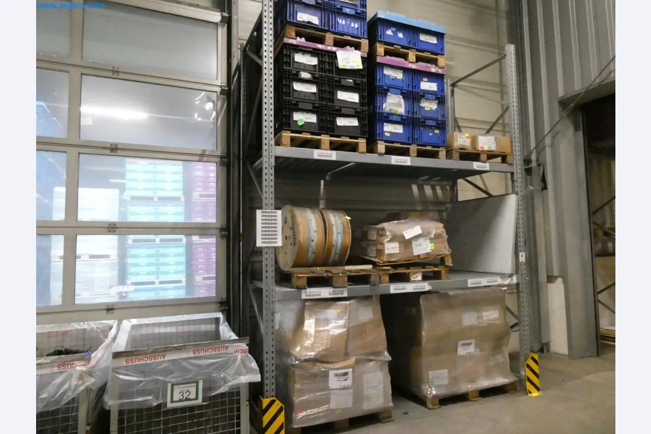 Engel Spritzgießmaschinen und Maschinen aus der Kunststoffindustrie-4