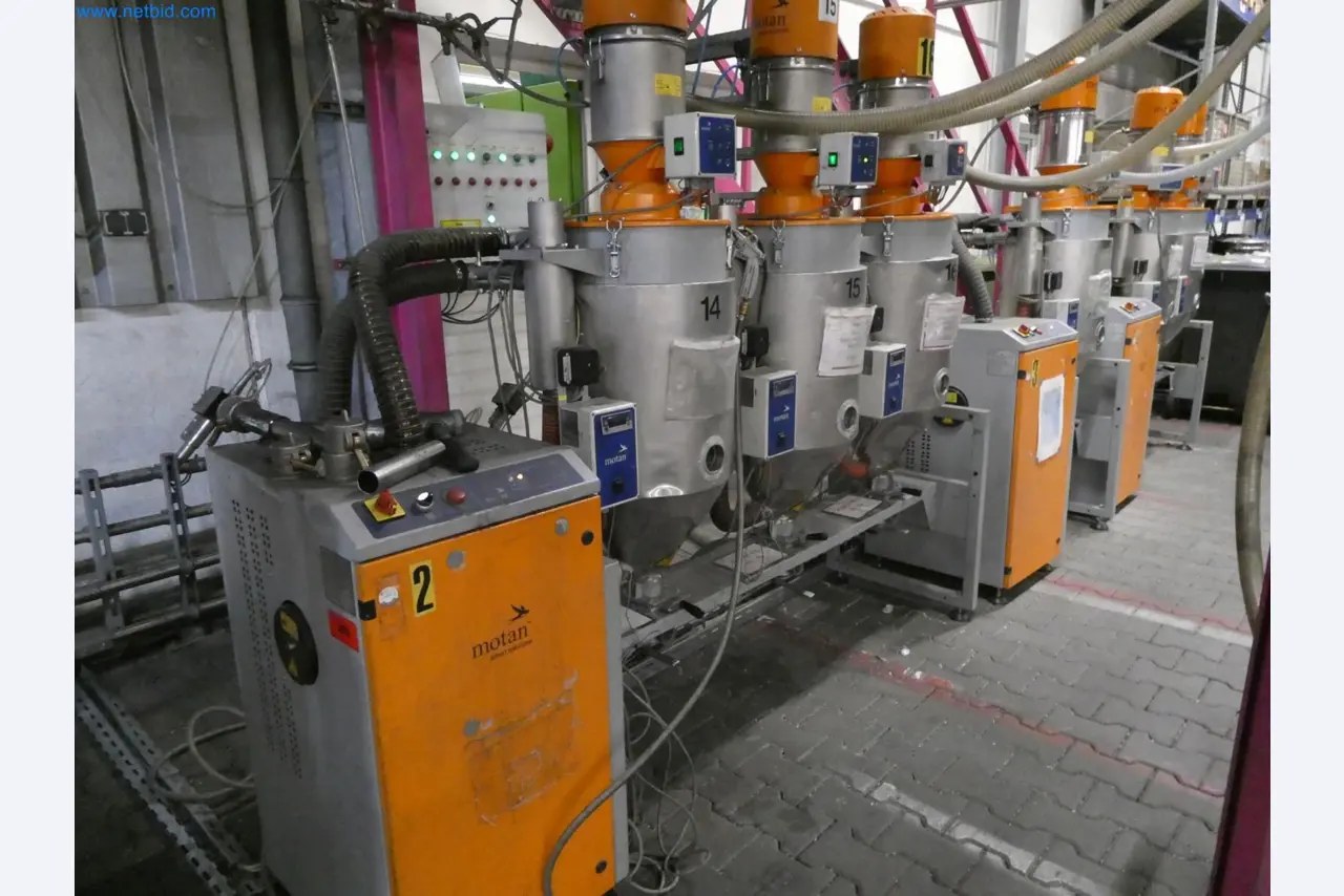 Engel Spritzgießmaschinen und Maschinen aus der Kunststoffindustrie-1