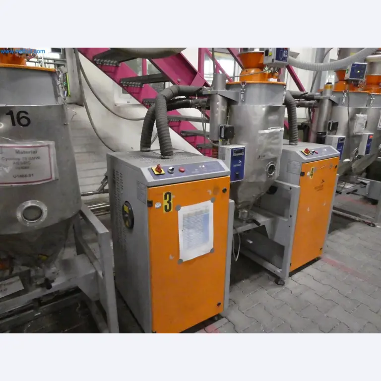 Engel Spritzgießmaschinen und Maschinen aus der Kunststoffindustrie-5