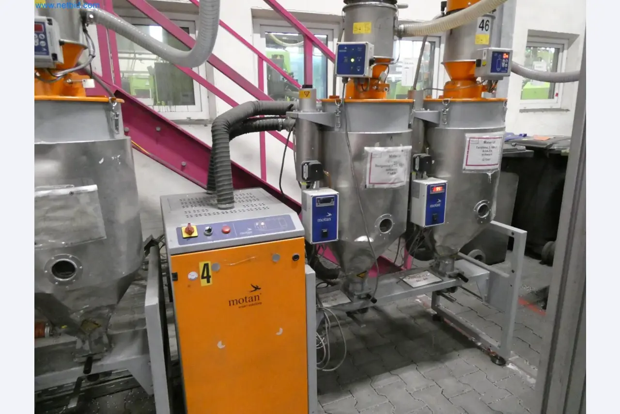 Engel Spritzgießmaschinen und Maschinen aus der Kunststoffindustrie-6