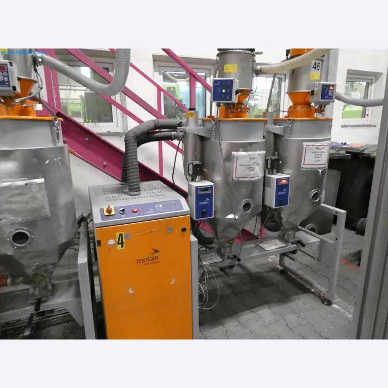 Engel Spritzgießmaschinen und Maschinen aus der Kunststoffindustrie-6