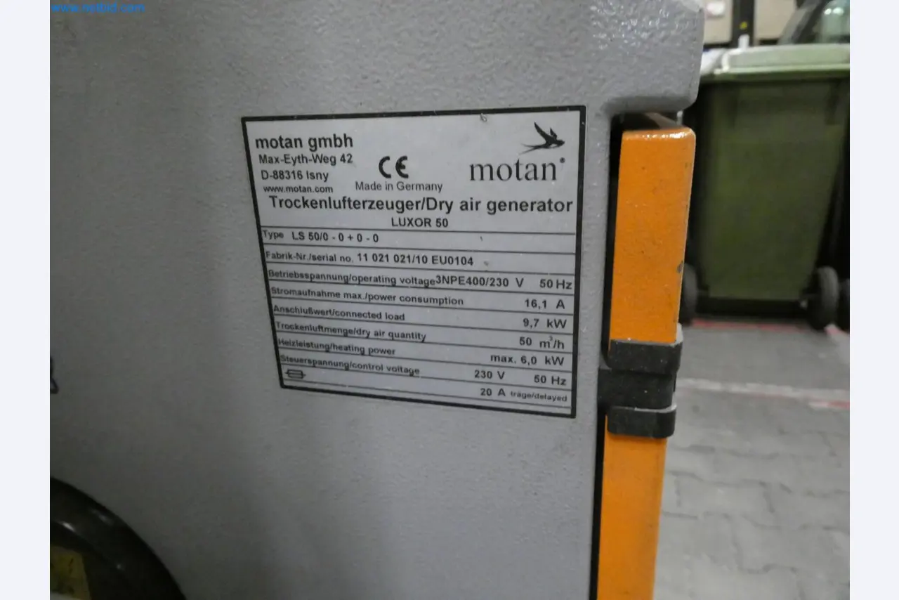 Engel Spritzgießmaschinen und Maschinen aus der Kunststoffindustrie-8