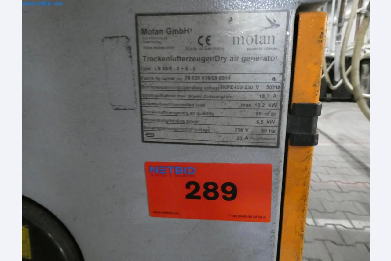 Engel Spritzgießmaschinen und Maschinen aus der Kunststoffindustrie-9