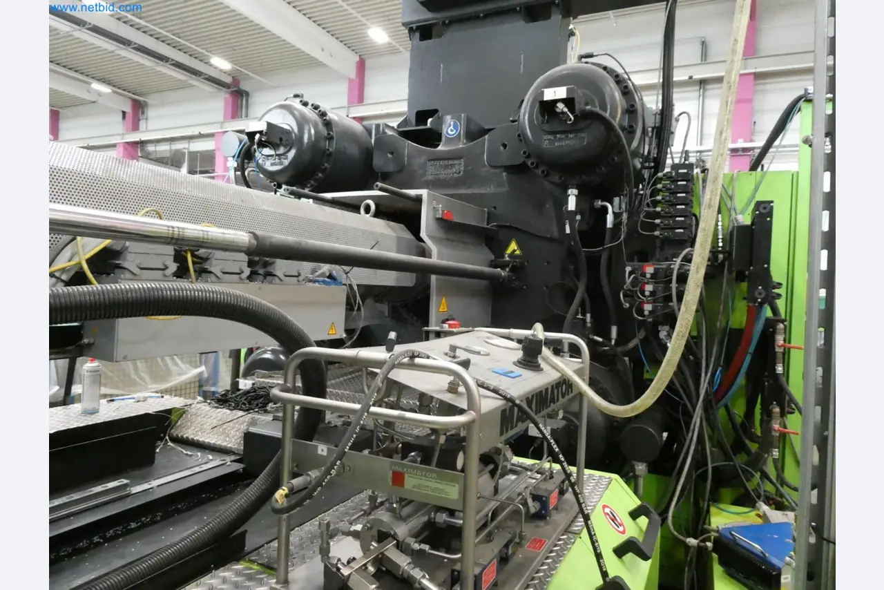 Engel Spritzgießmaschinen und Maschinen aus der Kunststoffindustrie-12