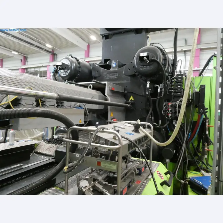 Engel Spritzgießmaschinen und Maschinen aus der Kunststoffindustrie-12