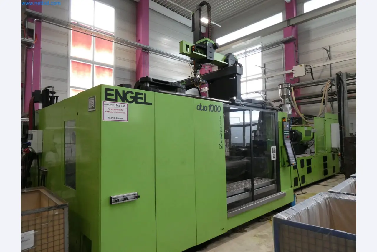 Engel Spritzgießmaschinen und Maschinen aus der Kunststoffindustrie-1