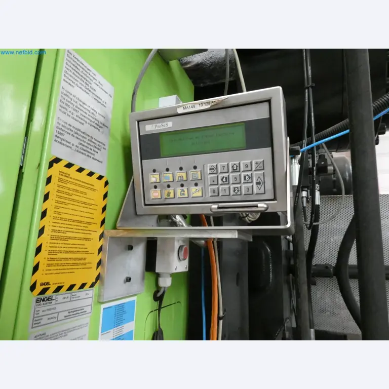 Engel Spritzgießmaschinen und Maschinen aus der Kunststoffindustrie-8