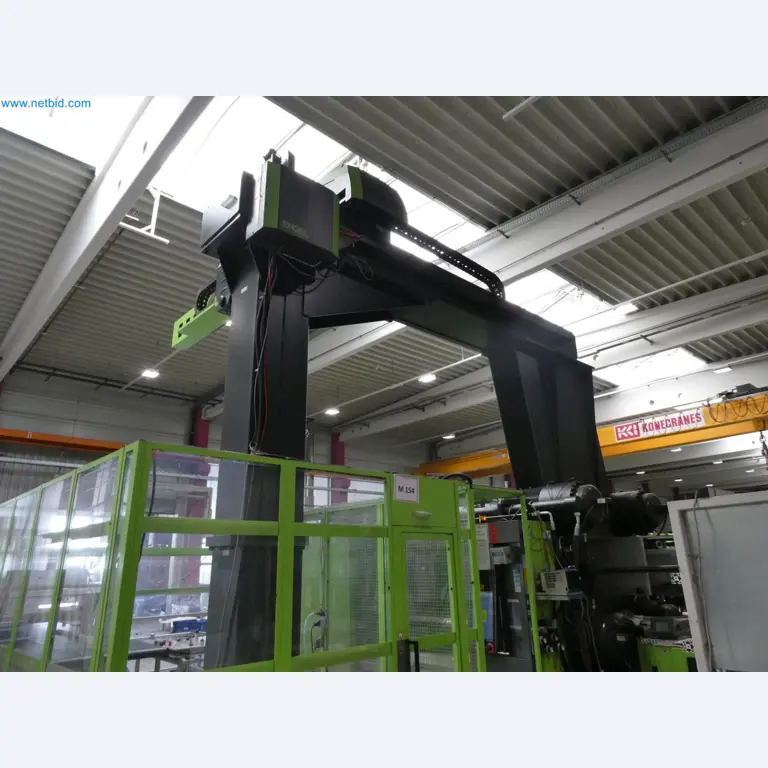 Engel Spritzgießmaschinen und Maschinen aus der Kunststoffindustrie-10