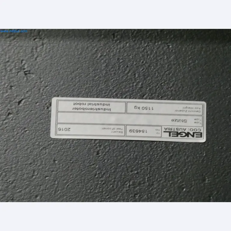 Engel Spritzgießmaschinen und Maschinen aus der Kunststoffindustrie-11