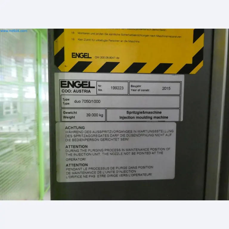 Engel Spritzgießmaschinen und Maschinen aus der Kunststoffindustrie-12
