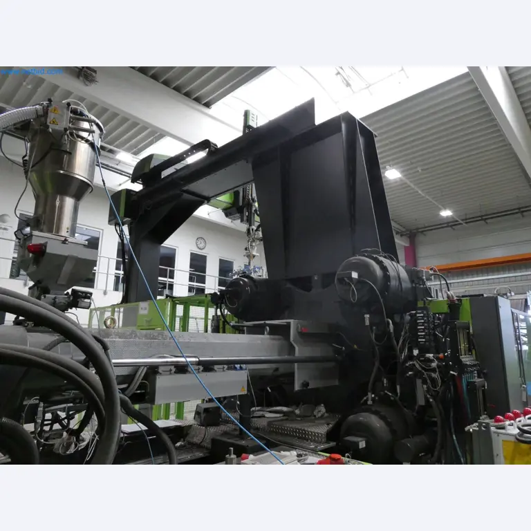 Engel Spritzgießmaschinen und Maschinen aus der Kunststoffindustrie-14