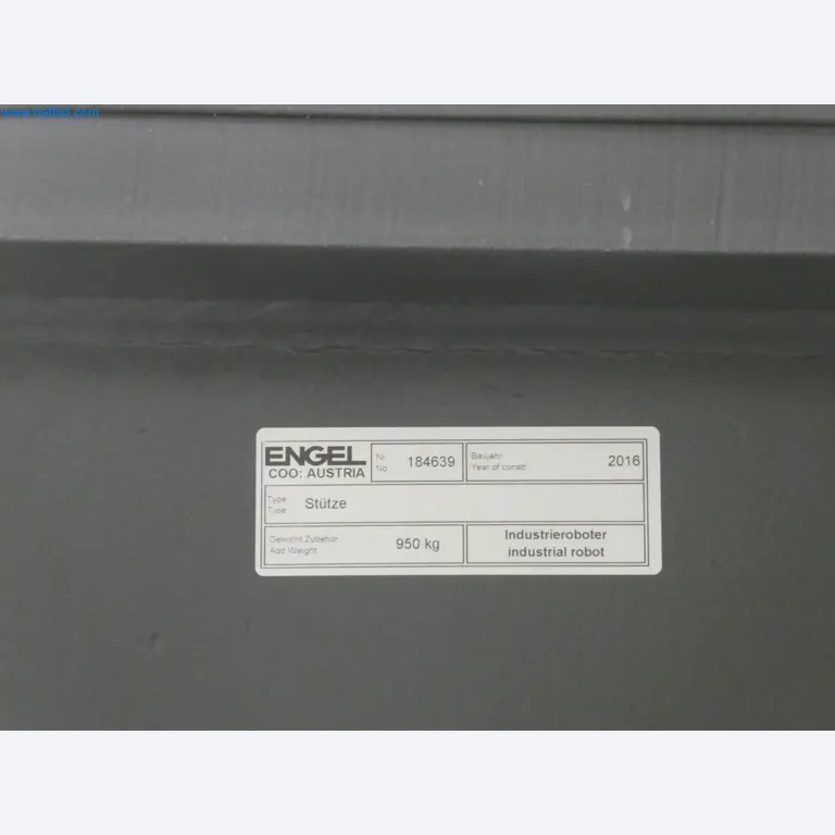 Engel Spritzgießmaschinen und Maschinen aus der Kunststoffindustrie-15