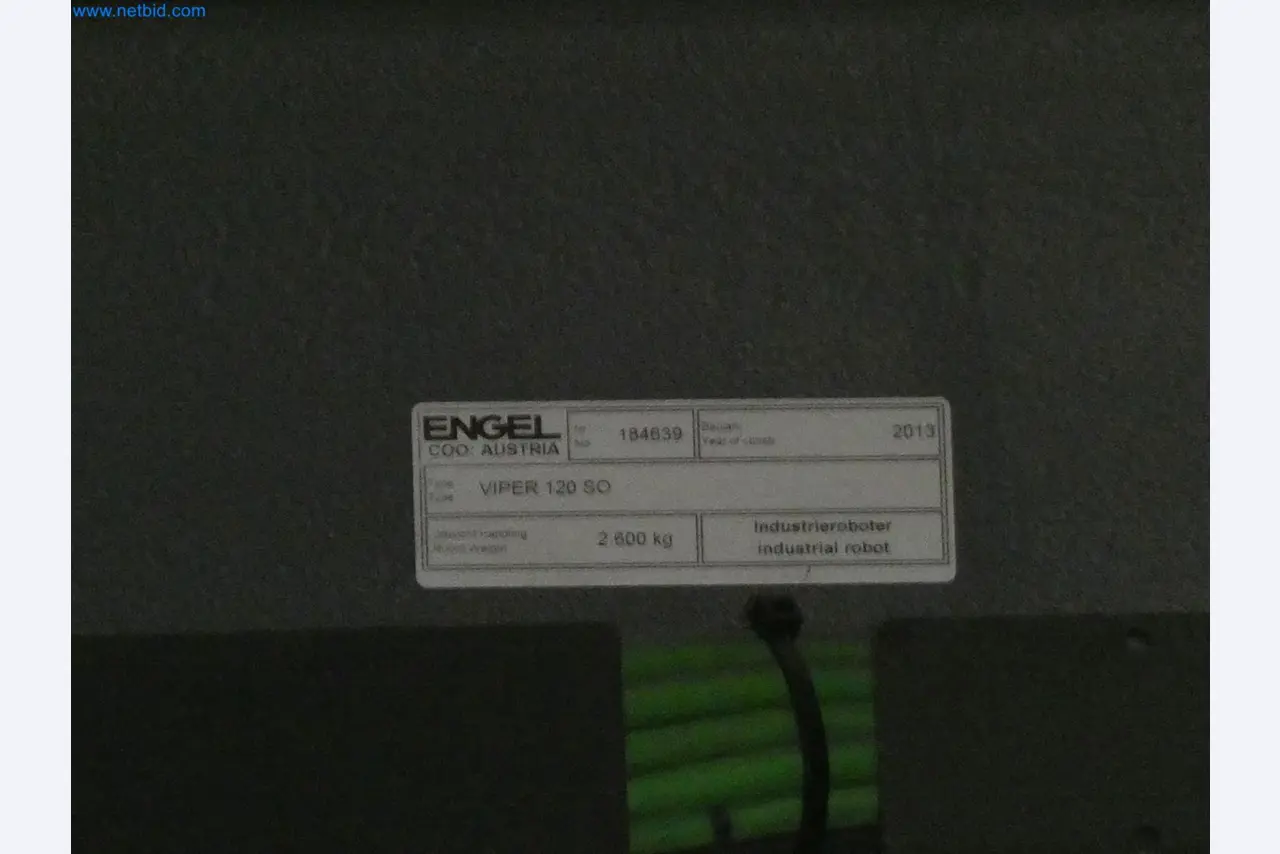 Engel Spritzgießmaschinen und Maschinen aus der Kunststoffindustrie-16