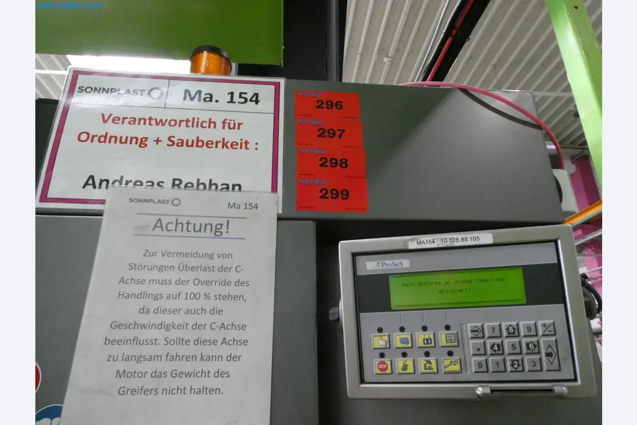 Engel Spritzgießmaschinen und Maschinen aus der Kunststoffindustrie-17