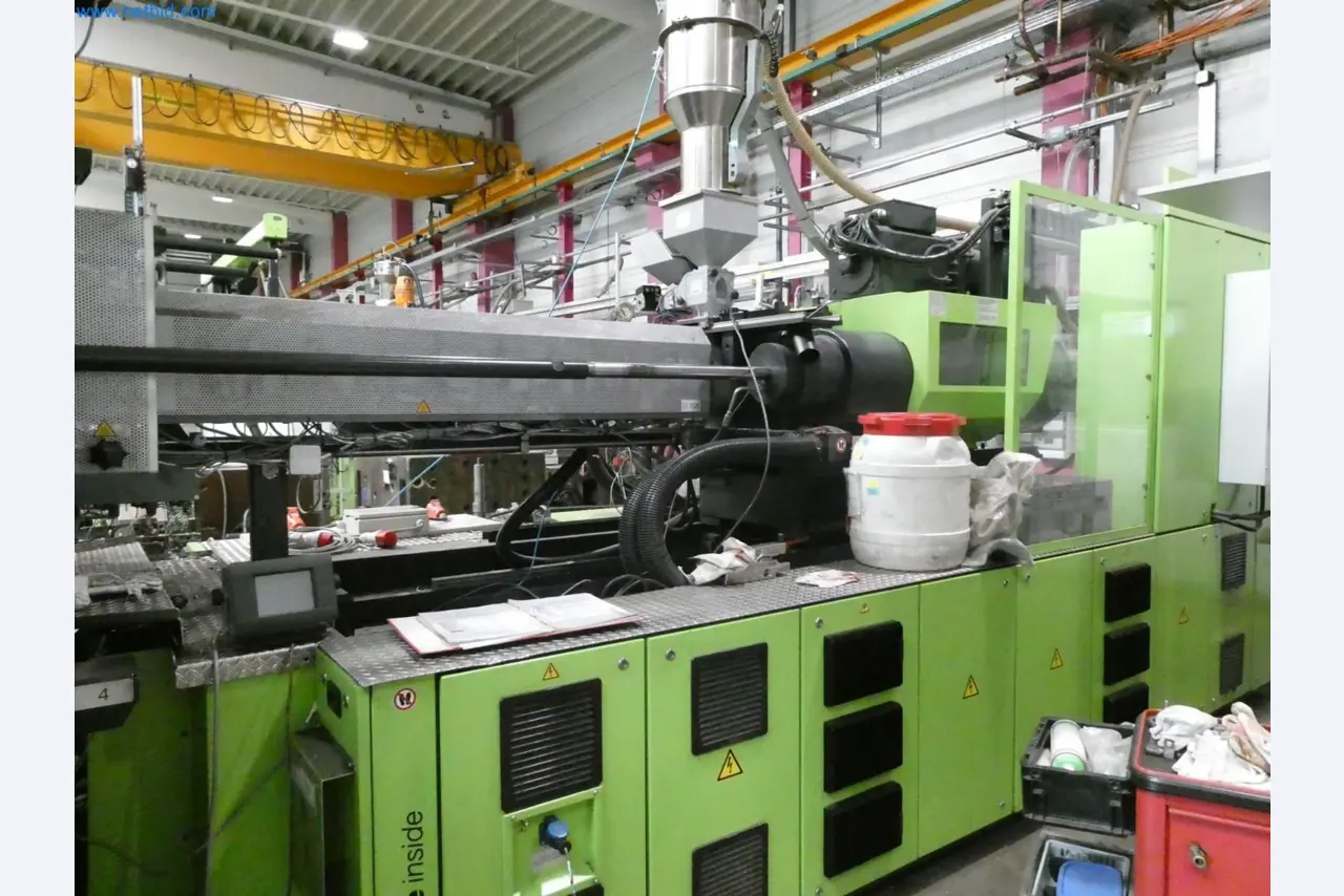 Engel Spritzgießmaschinen und Maschinen aus der Kunststoffindustrie-3