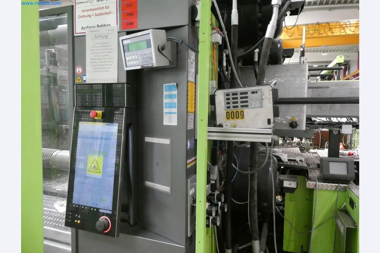 Engel Spritzgießmaschinen und Maschinen aus der Kunststoffindustrie-4