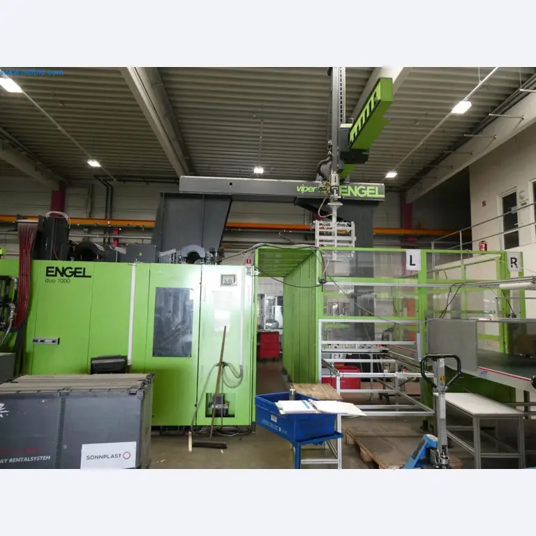 Engel Spritzgießmaschinen und Maschinen aus der Kunststoffindustrie-7