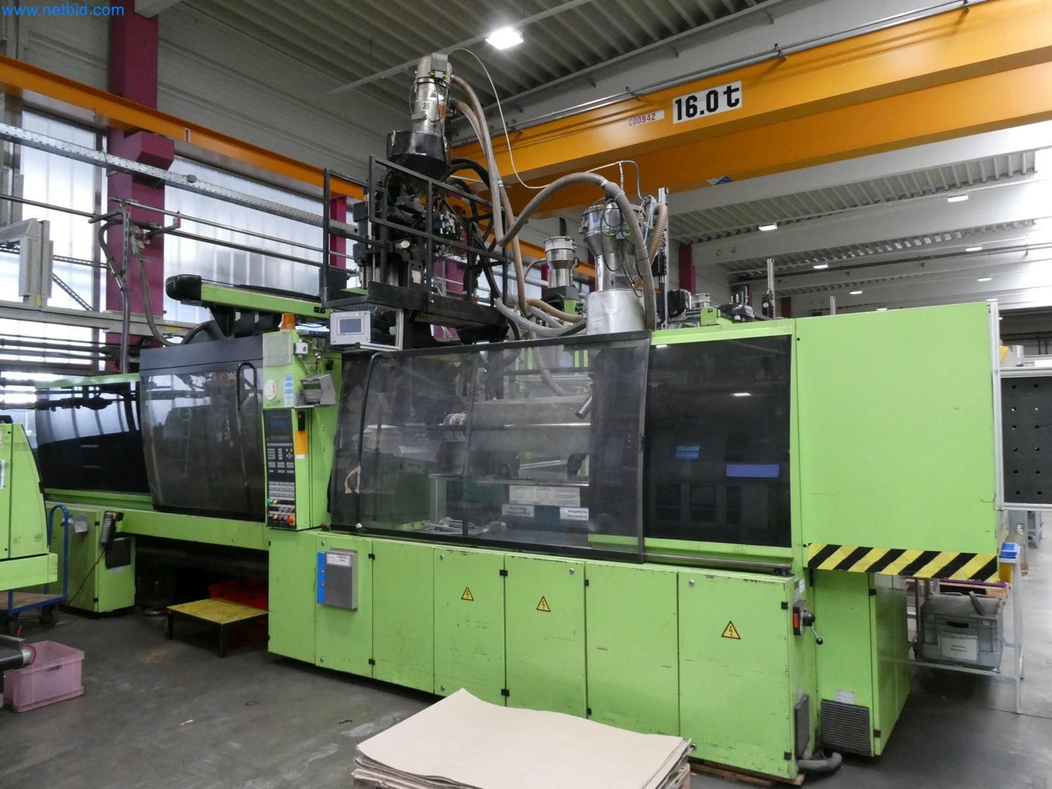 Engel Spritzgießmaschinen und Maschinen aus der Kunststoffindustrie-1