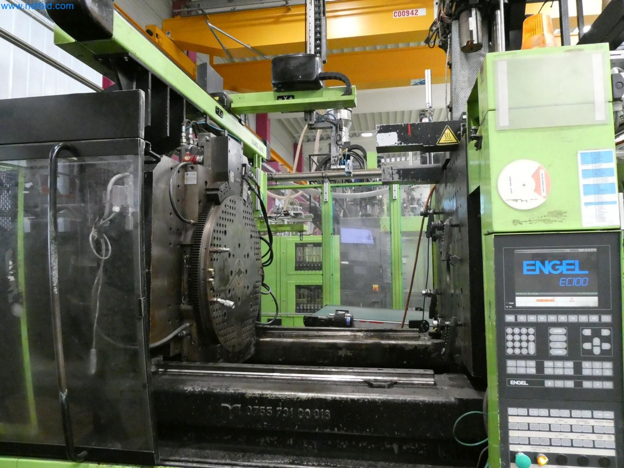 Engel Spritzgießmaschinen und Maschinen aus der Kunststoffindustrie-3