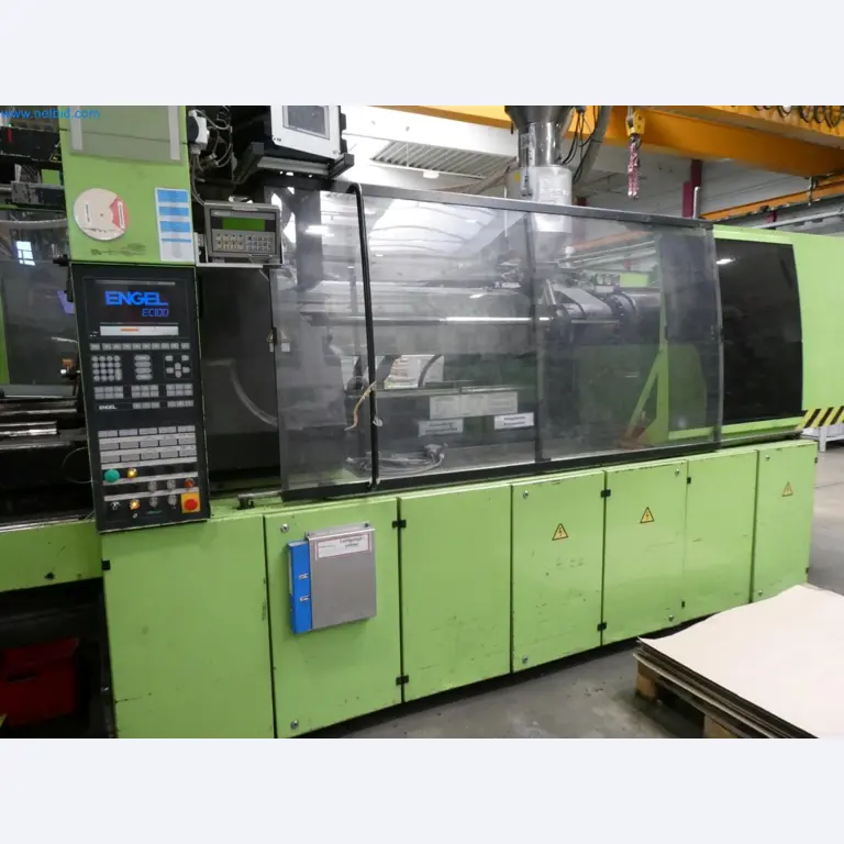 Engel Spritzgießmaschinen und Maschinen aus der Kunststoffindustrie-4