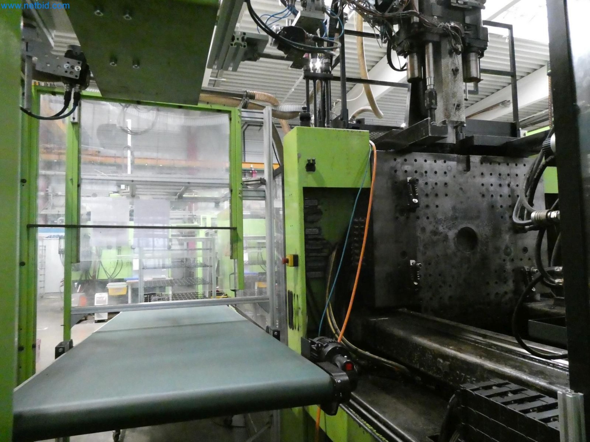 Engel Spritzgießmaschinen und Maschinen aus der Kunststoffindustrie-7