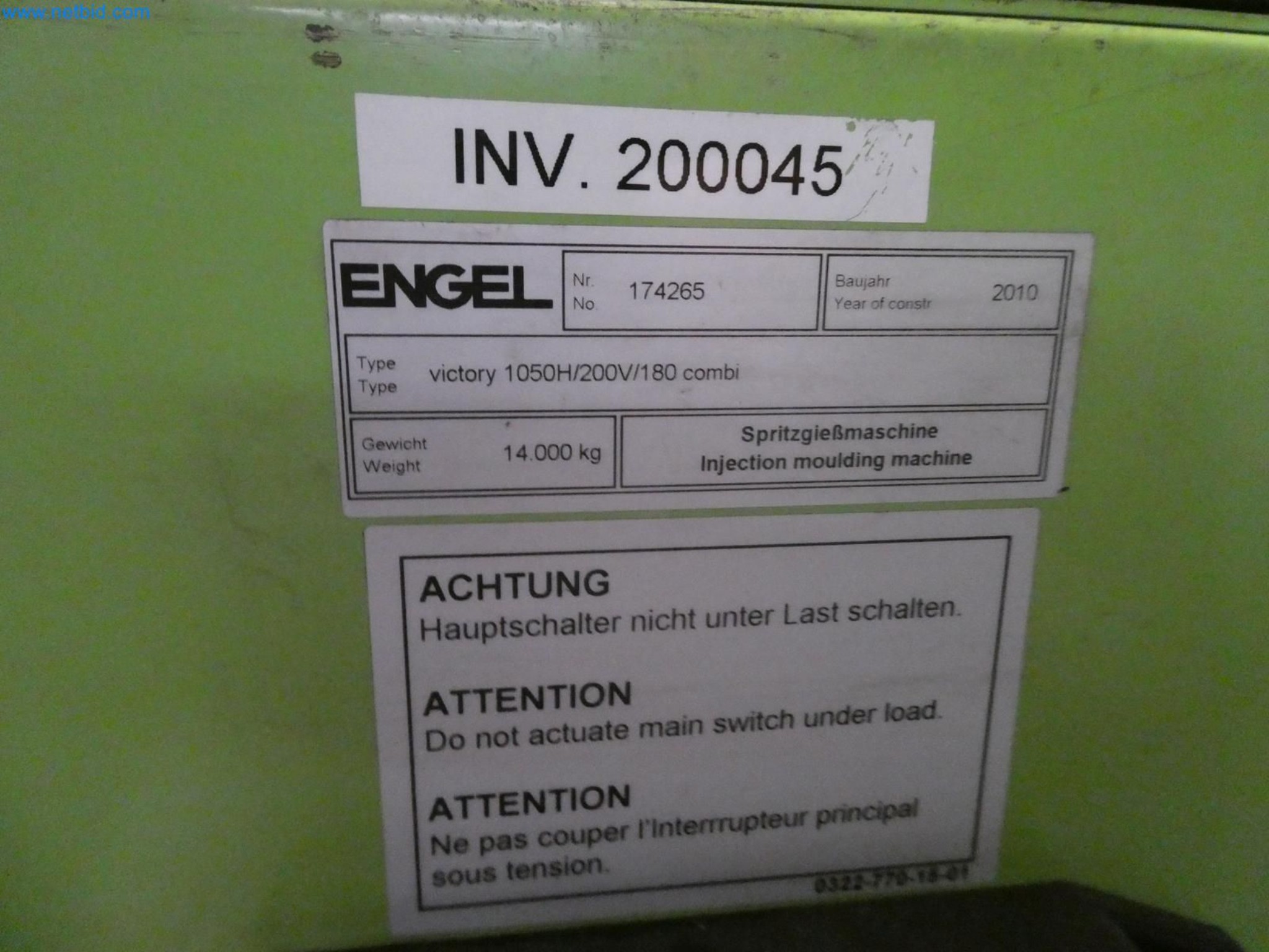 Engel Spritzgießmaschinen und Maschinen aus der Kunststoffindustrie-11