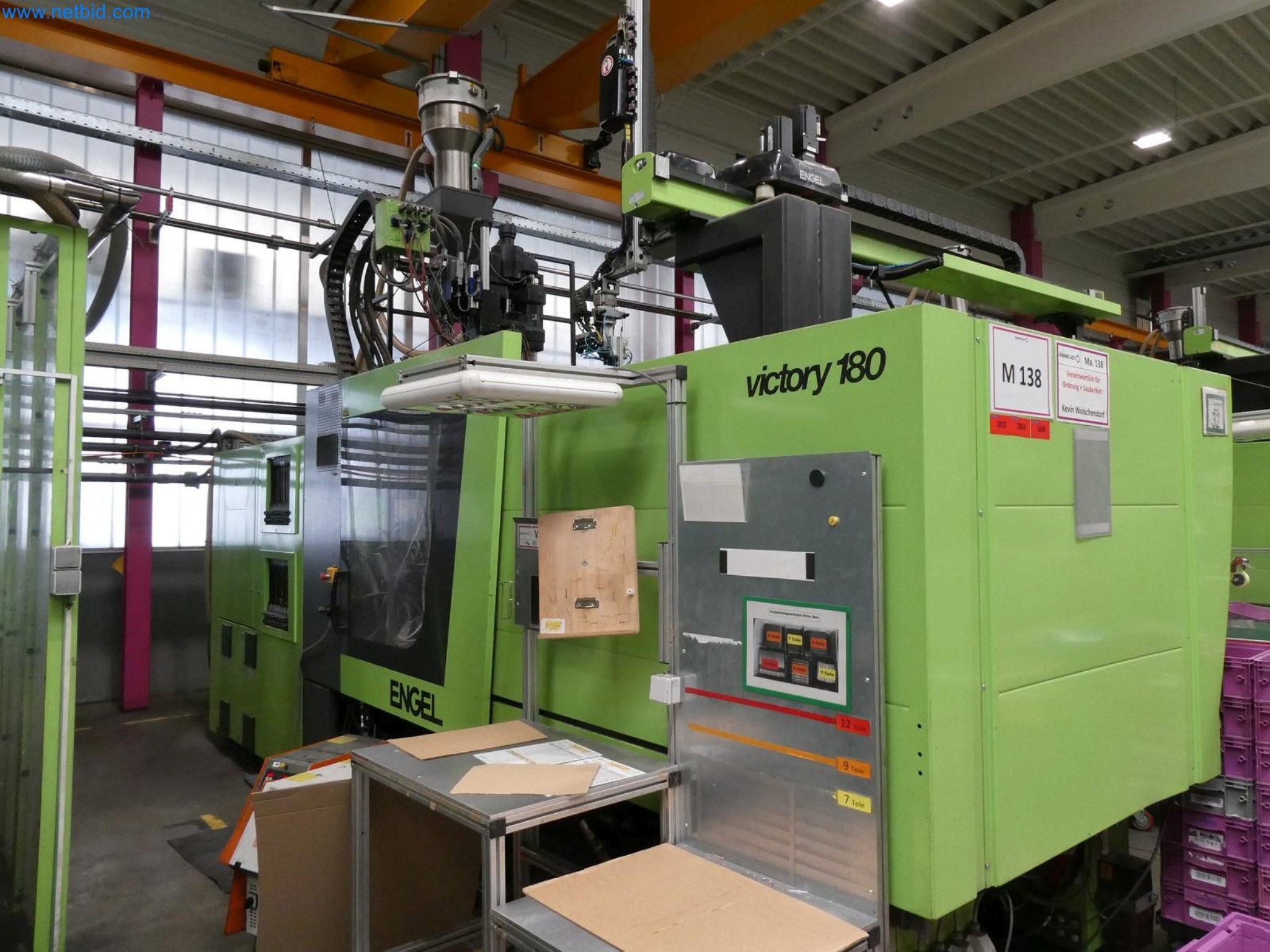 Engel Spritzgießmaschinen und Maschinen aus der Kunststoffindustrie-1