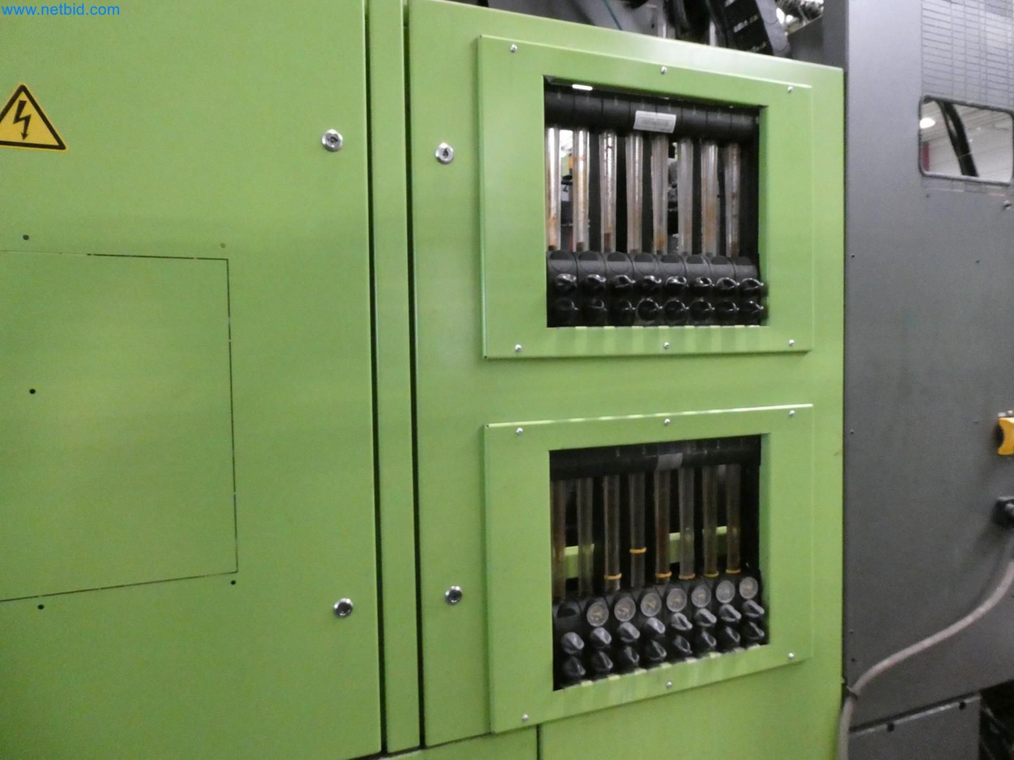 Engel Spritzgießmaschinen und Maschinen aus der Kunststoffindustrie-5