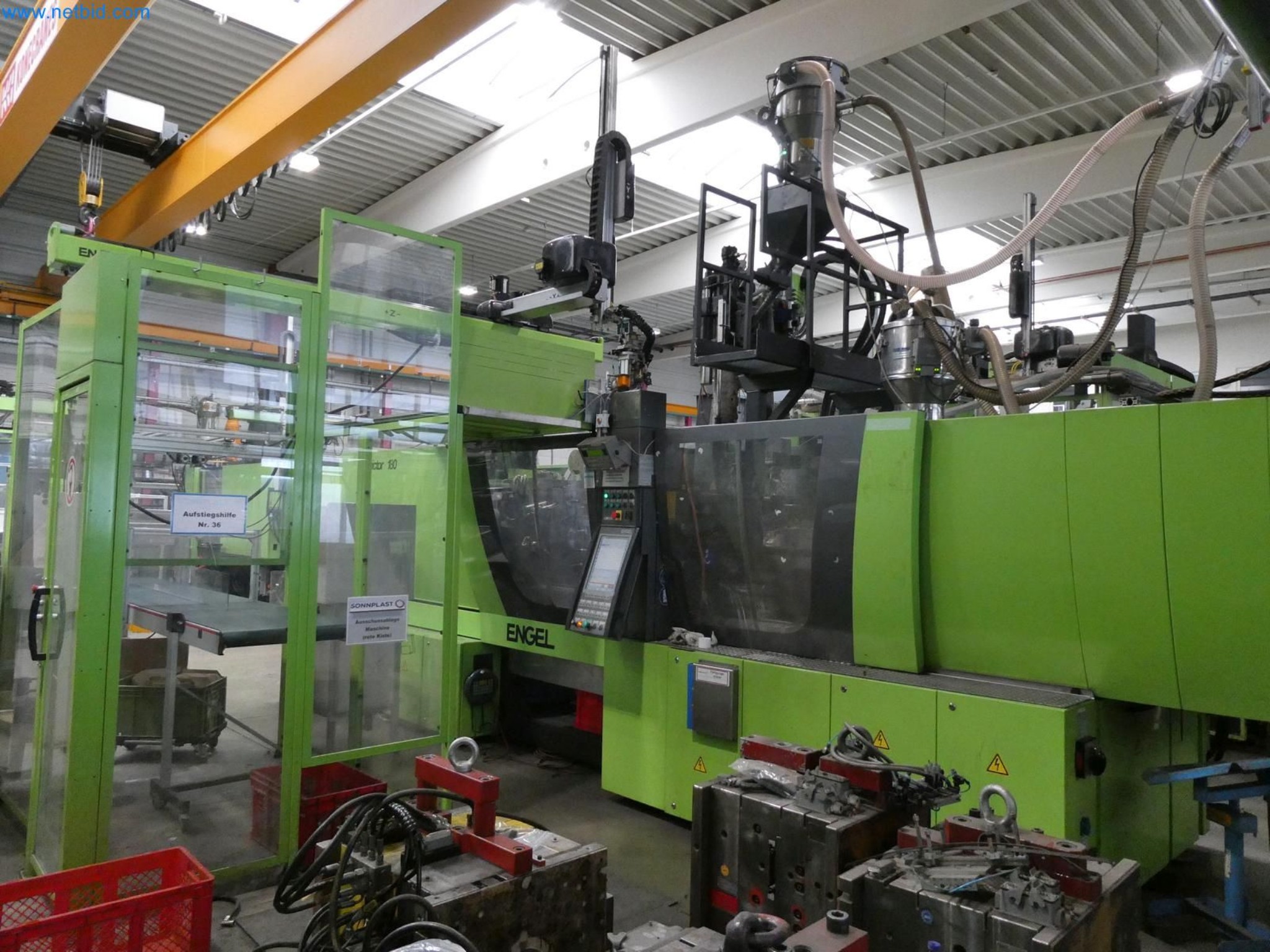 Engel Spritzgießmaschinen und Maschinen aus der Kunststoffindustrie-6