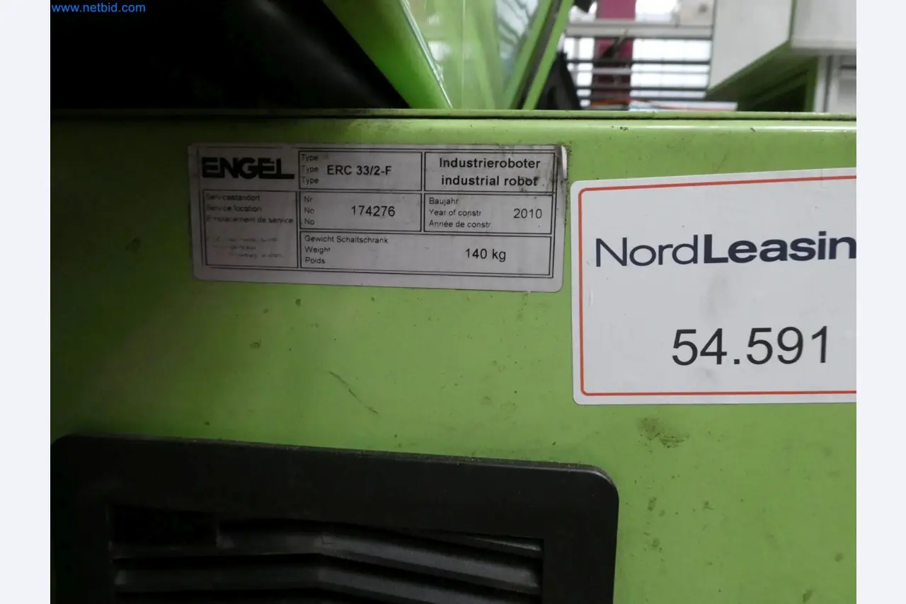 Engel Spritzgießmaschinen und Maschinen aus der Kunststoffindustrie-8