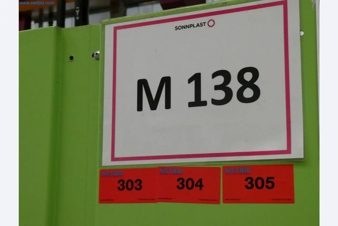 Engel Spritzgießmaschinen und Maschinen aus der Kunststoffindustrie-9