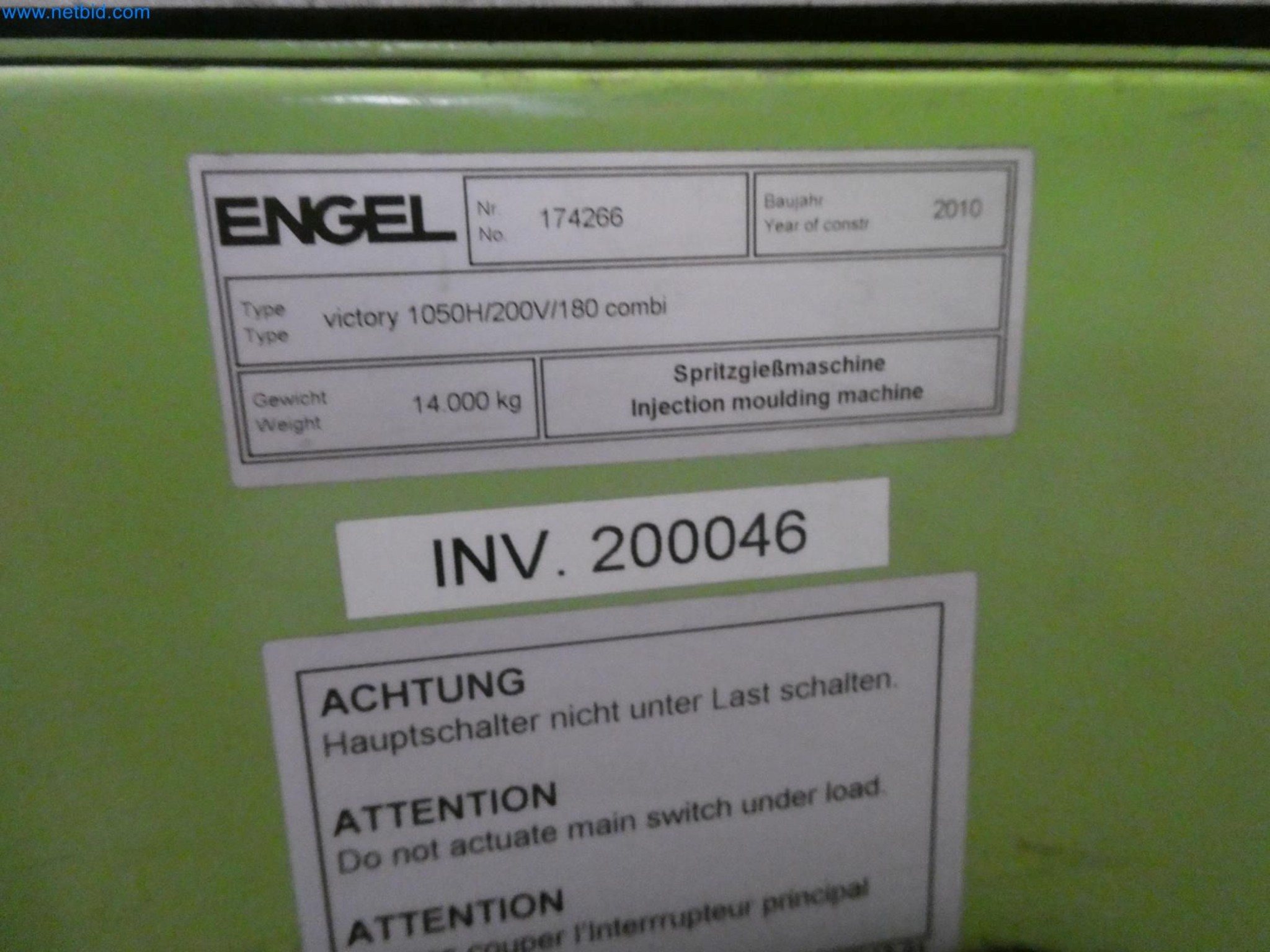 Engel Spritzgießmaschinen und Maschinen aus der Kunststoffindustrie-4