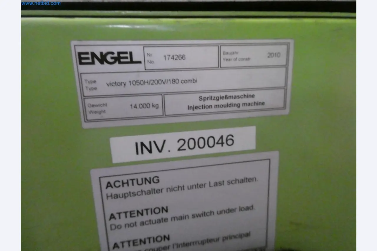 Engel Spritzgießmaschinen und Maschinen aus der Kunststoffindustrie-4