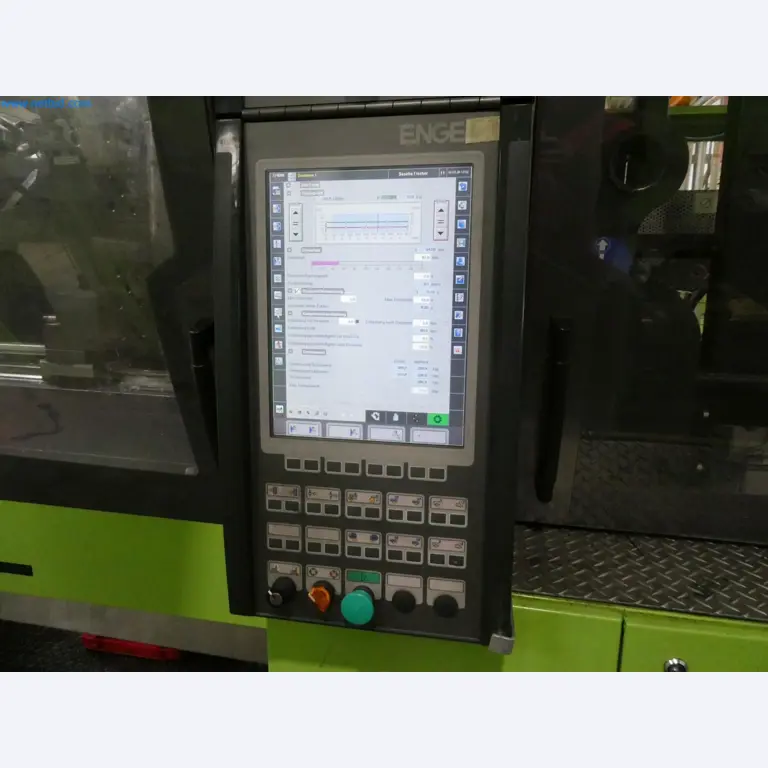 Engel Spritzgießmaschinen und Maschinen aus der Kunststoffindustrie-7