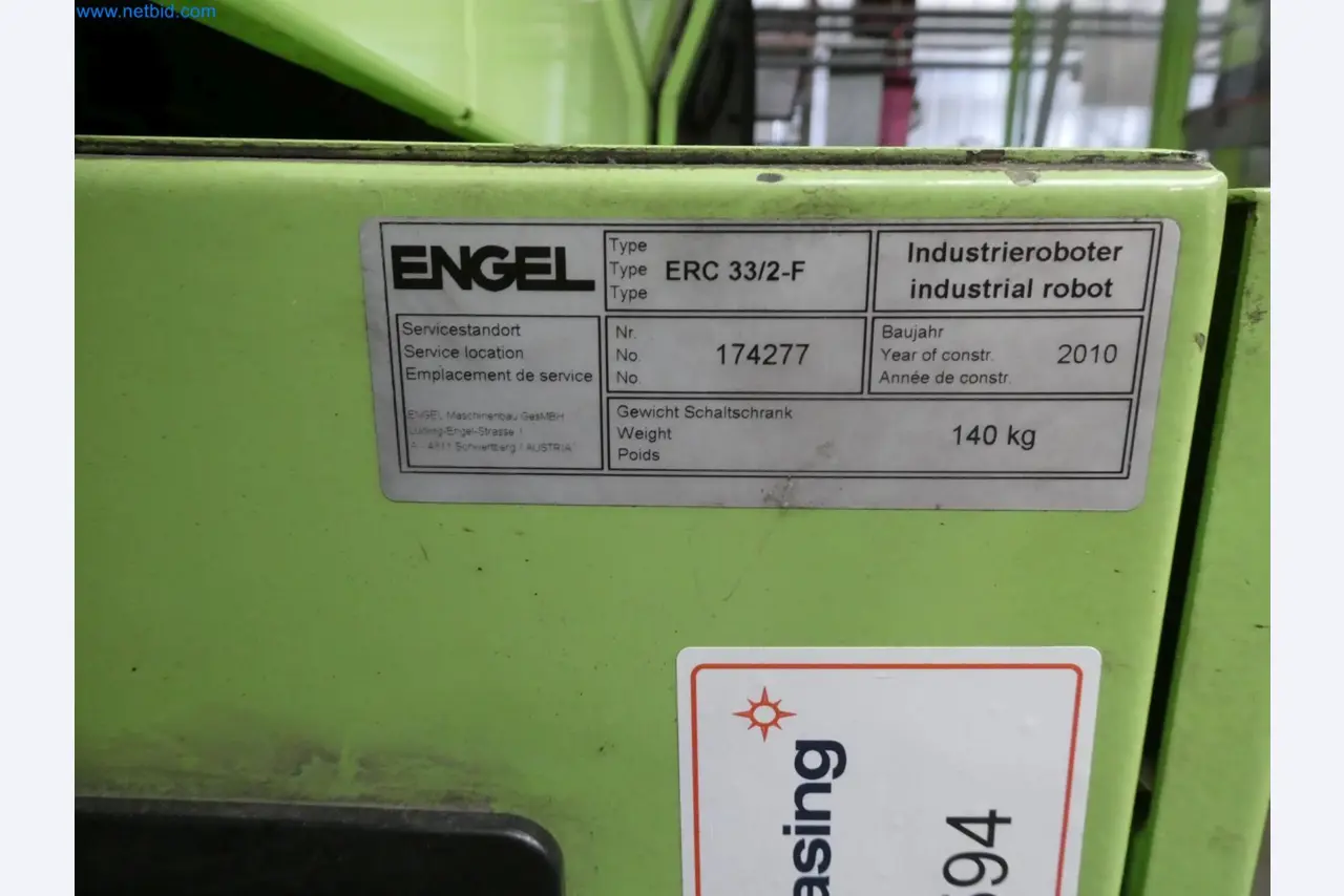 Engel Spritzgießmaschinen und Maschinen aus der Kunststoffindustrie-9