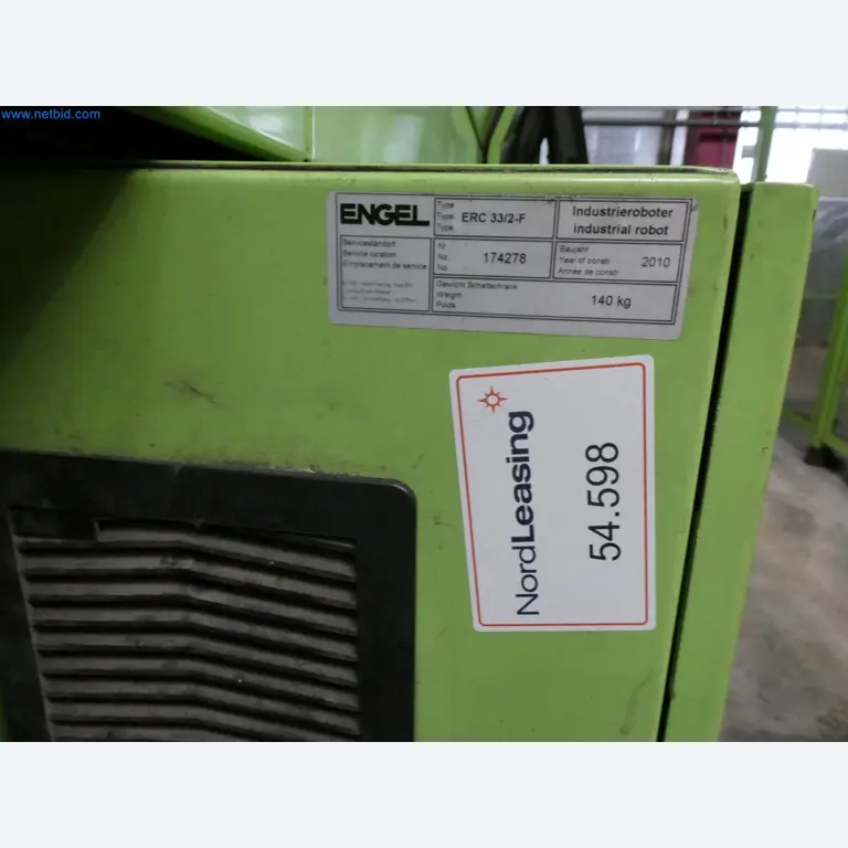 Engel Spritzgießmaschinen und Maschinen aus der Kunststoffindustrie-10