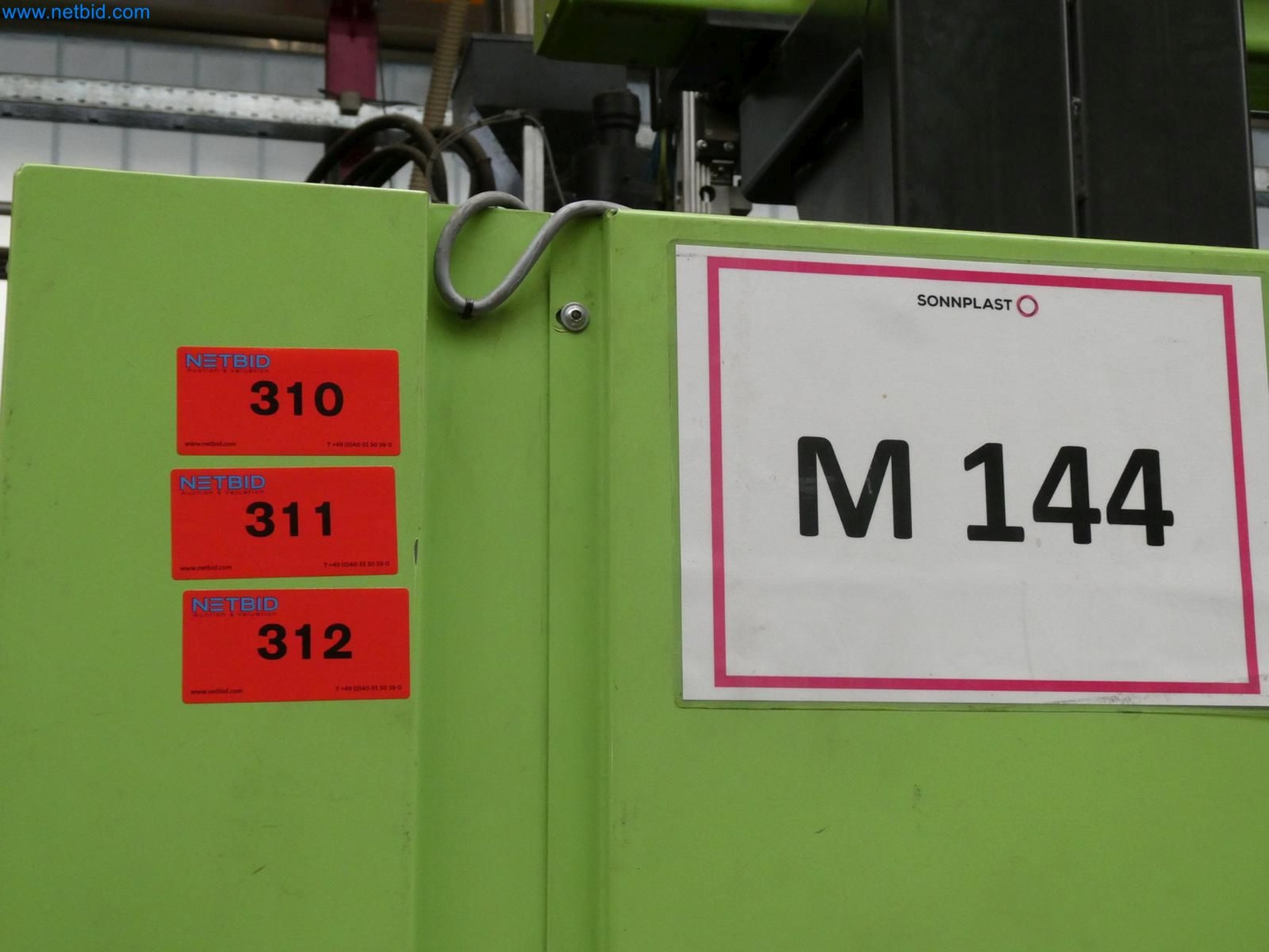 Engel Spritzgießmaschinen und Maschinen aus der Kunststoffindustrie-9